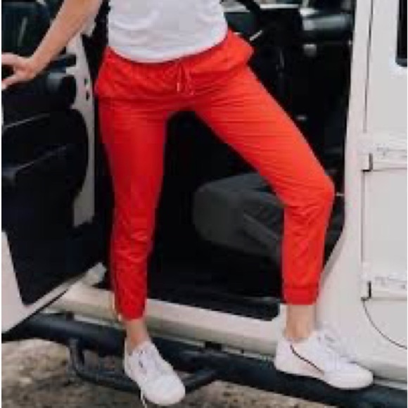 Zyia red zipper everywhere joggers Large - Picture 5 of 6